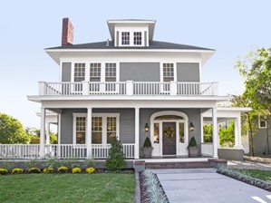 House with good curb appeal