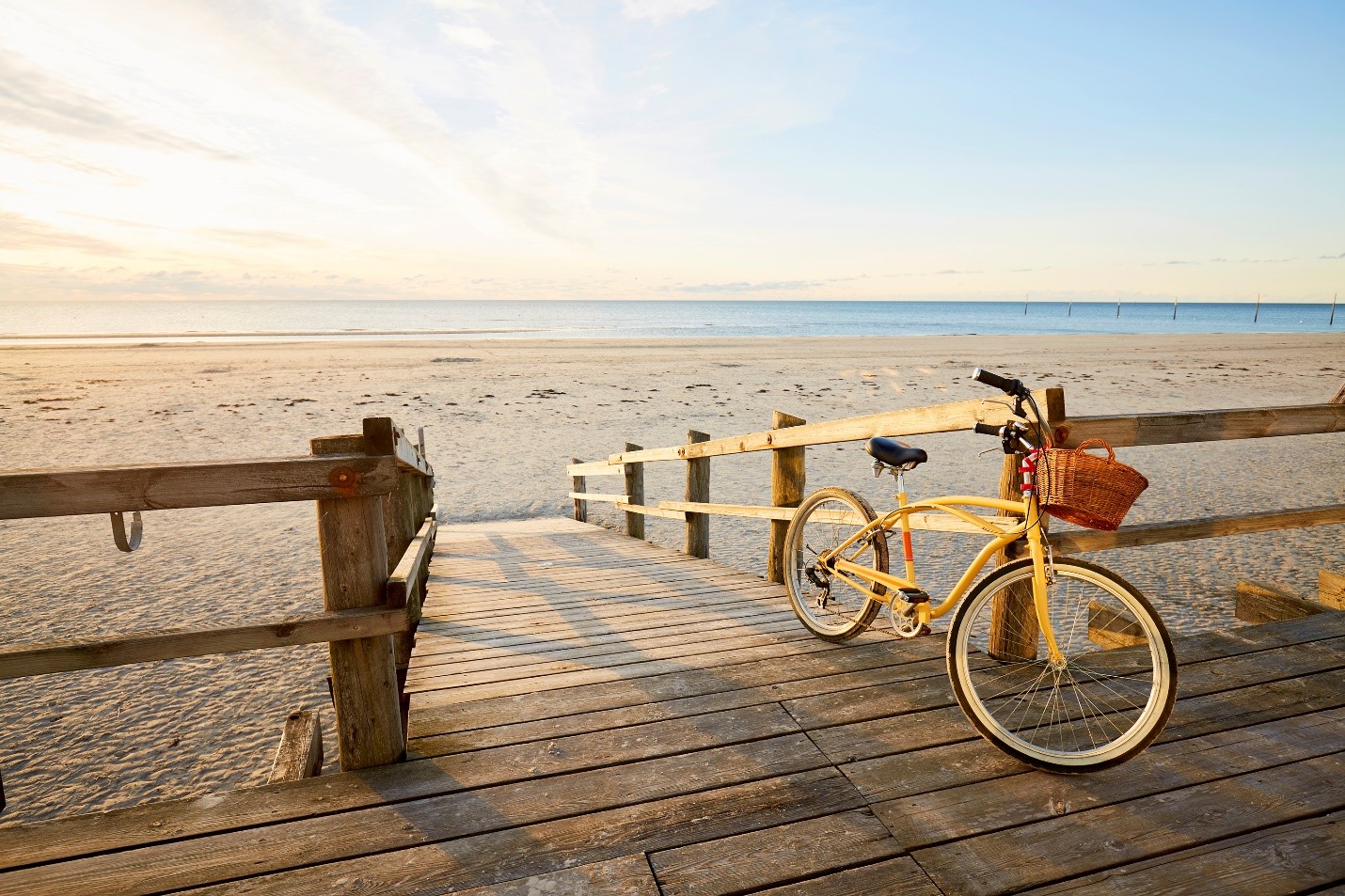 Sandy-Toes-and-Wet-Feet_Choosing-the-Best-Floor-for-Your-Beach-House